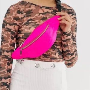 BED HEAD TiGi Beach Boss Magenta Fanny Pack Waist/ Crossbody Bag Colorful Zipper